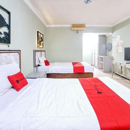 Reddoorz Near Stadion Semeru Lumajang Jawa Timur Екстериор снимка