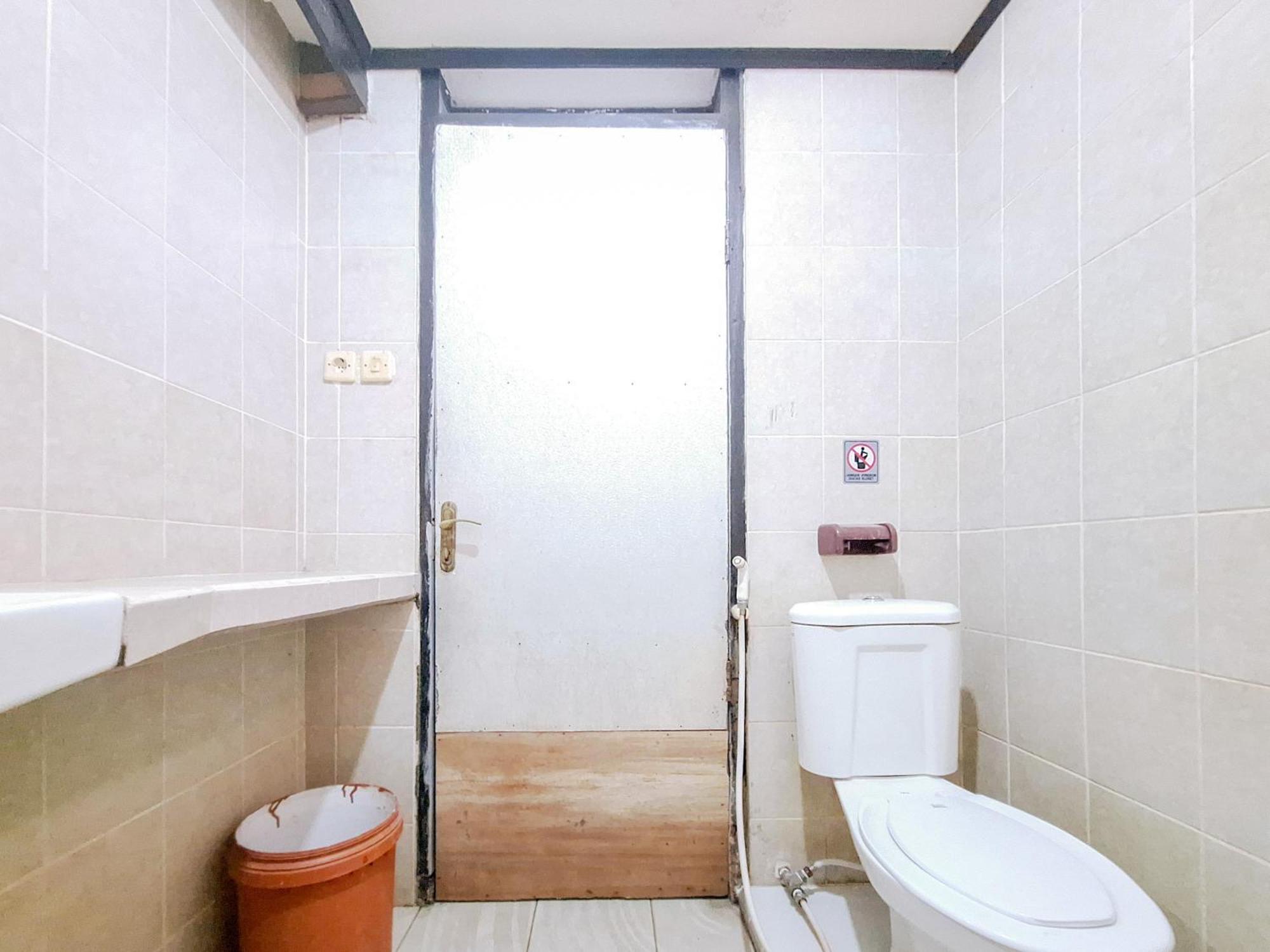 Reddoorz Near Stadion Semeru Lumajang Jawa Timur Екстериор снимка